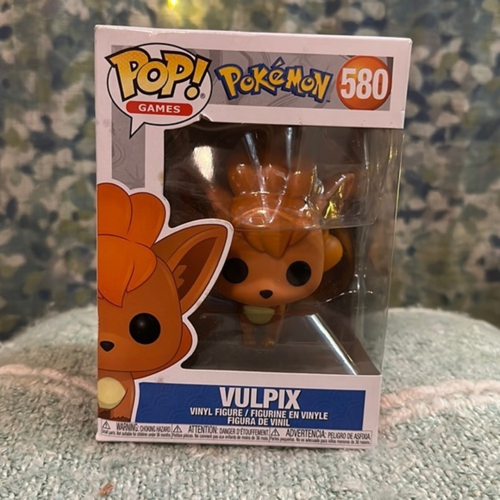 POP Games Pokemon Vulpix Figurine 580